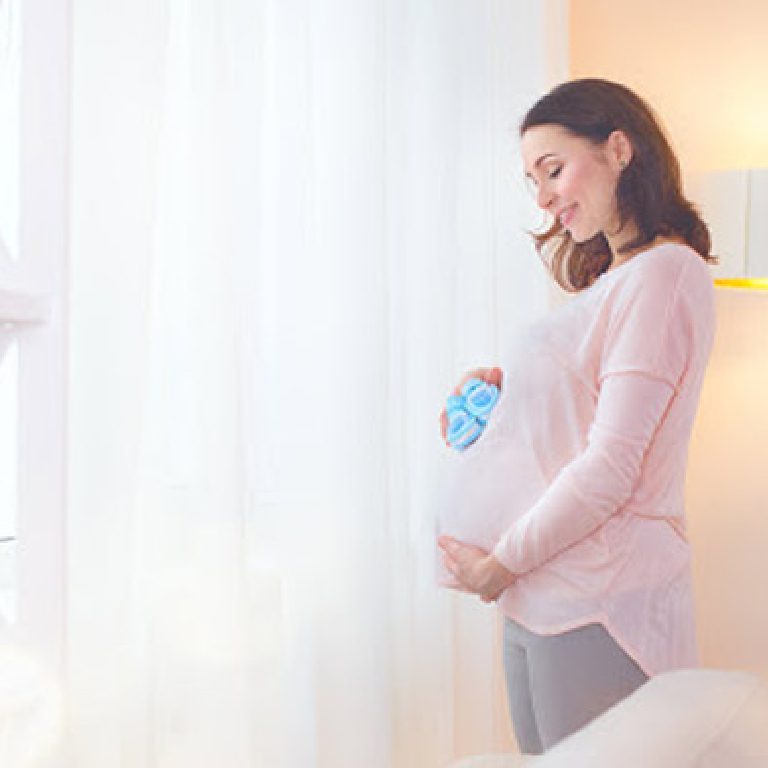 i-leri-kadin-yas-i-ve-tu-p-bebek_1692004719